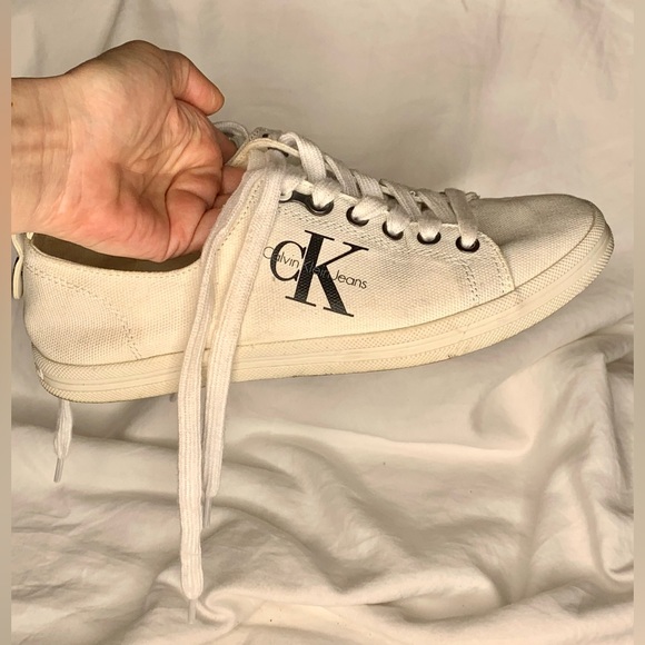 CALVIN KLIEN - Picture 6 of 12